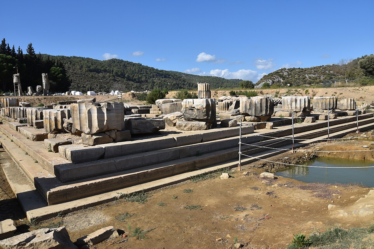 Claros: Izmir's Ancient Oracle of Apollo