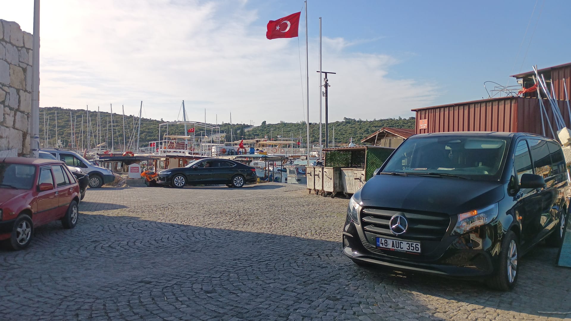 Urla'da Ne Yapılır? Bağ Yolu, Yemek ve Sanat