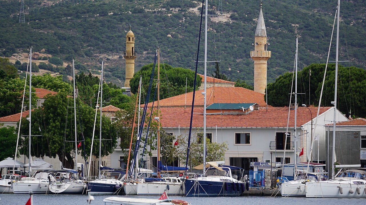 Foca İzmir.jpg