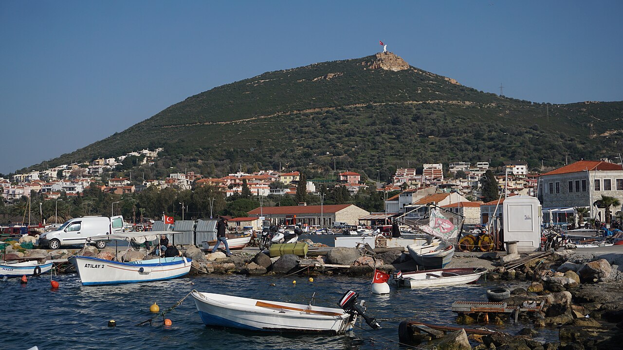 Foça coast.jpg