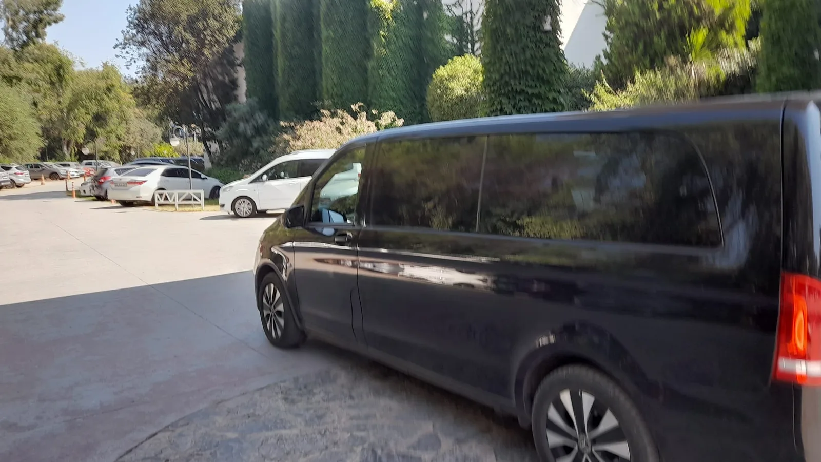 egem-vip-transfer-mercedes-vito-yan-gorunum.webp